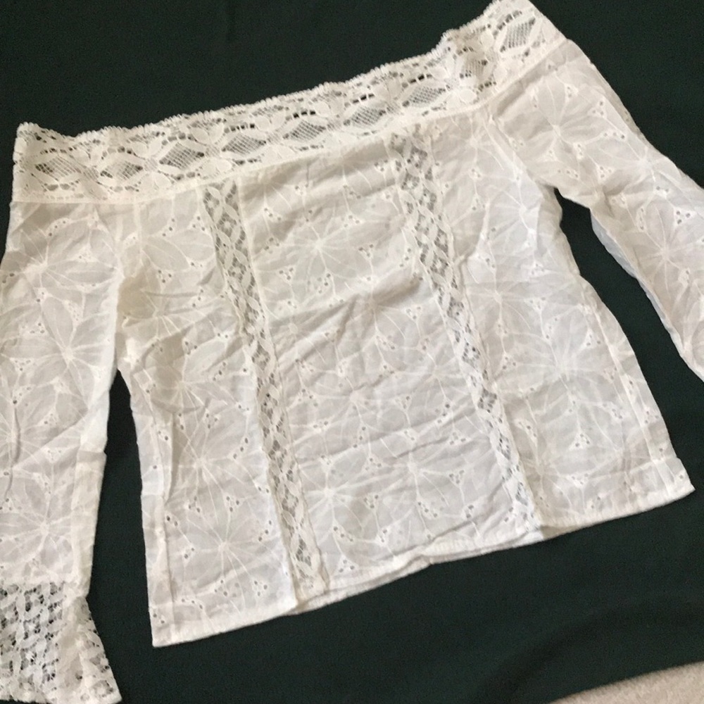 Off the Shoulders blouse - Picture 6 of 8
